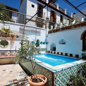 https://oripando-hostel.es-andalucia.com