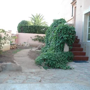 https://hostal-paris-ciutadella.balearic-islands.net