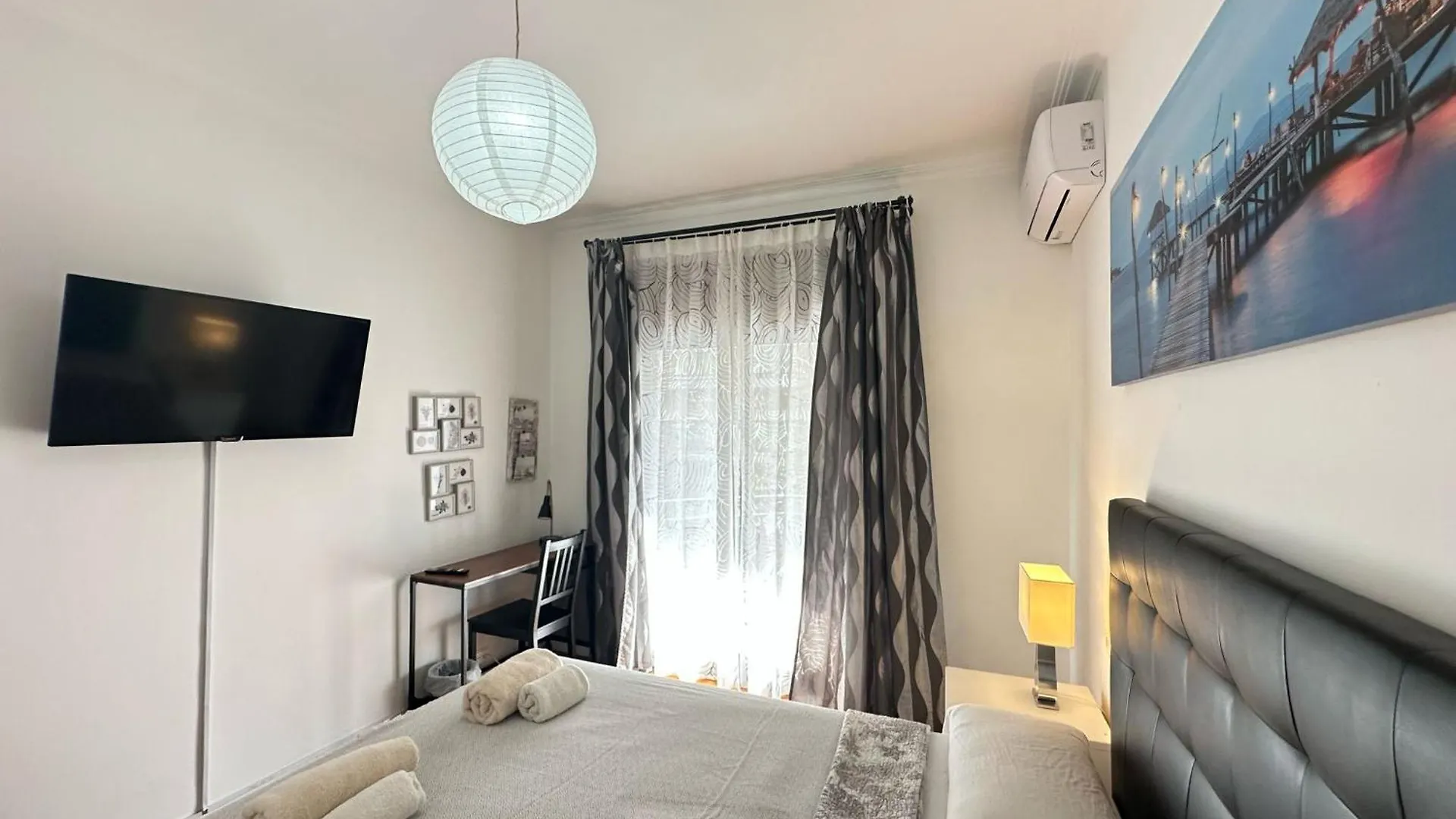 Bed & Breakfast Nuevo Arago Habitaciones Barcellona Spagna